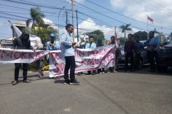 Mahasiswa Gelar Demo di Pengadilan Tinggi Sumsel