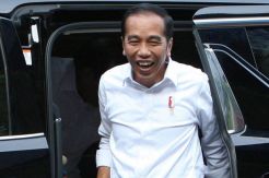Jokowi Diam-diam Bocorkan Kriteria Calon Menteri di Depan TKN