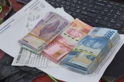 Temukan Uang Belasan Juta Rupiah, Jamaah Haji Turki Datangi KUH Indonesia
