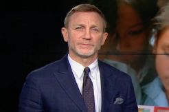Daniel Craig Ingin Ed Sheeran Buat Lagu untuk Bond 25