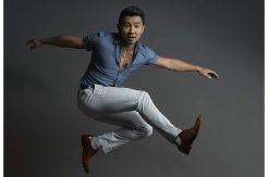 Simu Liu Bintang Marvel Berdarah China