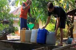 Kemarau Panjang, Warga Kuningan Minta Bantuan Air Bersih