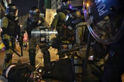Puluhan Demonstran Hong Kong Didakwa Lakukan Kerusuhan