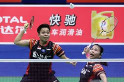 Ganda Putri Perang Saudara, Ganda Campuran vs Malaysia Malam Ini
