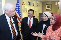 DPR Tanya Soal Penetapan Daftar Pemilih, Anggota Kongres AS Tertawa