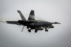 Pilot F/A-18E Super Hornet AS yang Jatuh di Star Wars Canyon Tewas