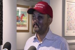 Pria AS Mengaku Dihajar Massa Gara-gara Bertopi MAGA Ala Trump