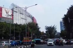 Lampu Pengatur Lalu Lintas Mati, Pengendara Perang Klakson
