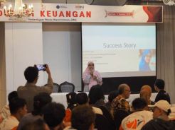 Diajak BNI ke Korea, Darwinah Bagikan Kiat Sukses Wirausaha pada Pekerja Migran