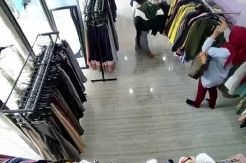 Terekam CCTV, Pelaku Pencurian di Toko Pakaian Ditangkap