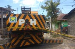 Seorang Pekerja Proyek Jembatan Tewas Tersengat Listrik, Tiga Lainnya Kritis