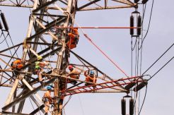 Masih Ada Pemadaman, PLN Akui Pulihkan Kondisi Listrik Tak Mudah