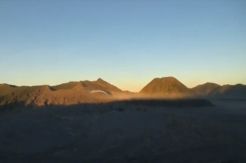 Fenomena Embun Beku Gunung Bromo Muncul Lagi