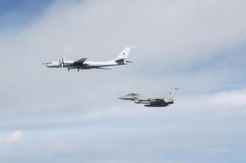 Didekati 2 Bomber Tu-95 Rusia, Inggris Kerahkan Jet-jet Tempur Typhoon