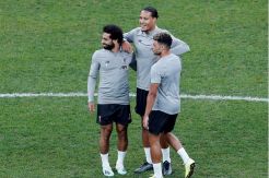 Tanpa Alisson, Van Dijk Bakal Modifikasi Pertahanan Liverpool