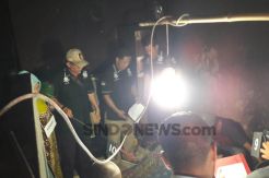Dalam Rekonstruksi Terungkap, Jumharyono Tikam Istrinya Ketika Sedang Mandi