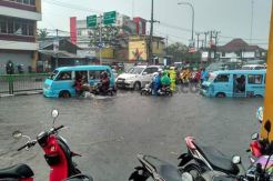 Hujan Deras, 3 Rumah di Sawangan Terendam Air Setinggi 1 Meter