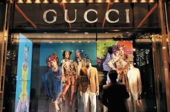 Gucci-Louis Vuitton...