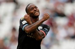 Guardiola Tak Akan Hujat Sterling Jika Gagal Cetak 30 Gol Musim Ini