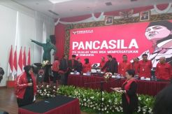 Risma Nyatakan Tidak  Ada Pengusiran Mahasiswa Papua di Surabaya