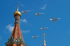 Rusia Bilang Bomber Tu-160 Dekati Alaska Bukan Menggertak AS