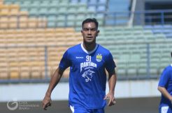 Bela Persib, Omid Nazari Penasaran Ingin Hadapi Persija
