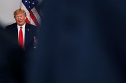 Trump Kembali Tegaskan Tak Ingin Lakukan Perubahan Rezim di Iran
