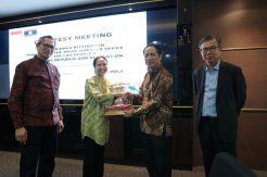 Rini Ingin 5 BUMN Indonesia Menggarap 4 Proyek di Laos