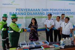 Ribuan Powerbank dan Barang Terlarang Dimusnahkan Angkasa Pura 1 Surabaya