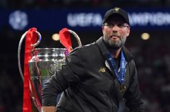 Van Dijk Jadi Pemain Terbaik Eropa, Klopp : Ini Untuk Kita Semua