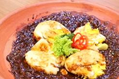 Telur Penyet Sambal Petis yang Bikin Ketagihan