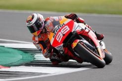 Tak Tampil Maksimal di Misano, Lorenzo Ngaku Masih Sakit