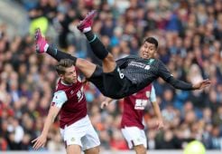 Babak I: Liverpool Dua Kali Robek Gawang Burnley