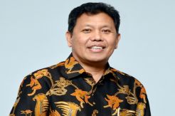 Jelang Subuh, Dirut PTPN III Serahkan Diri ke KPK Terkait Kasus Suap Gula