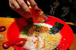 Mewah Banget, Ramen Ini Pakai Emas untuk Toppingnya