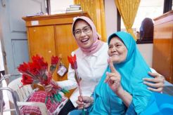 Senyum Pelanggan PLN...