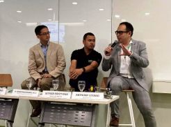 Utomodeck Bangun Bisnis Panel Surya Terintegrasi