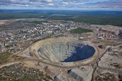 Rusia Produsen Berlian...
