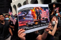 Demonstran Minta Trump Bebaskan Hong Kong