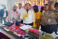 Penjualan Kosmetik Kedaluwarsa Dibongkar Polda Jabar
