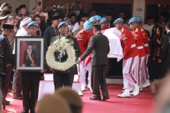 Presiden Jokowi: Selamat Jalan Mr. Crack