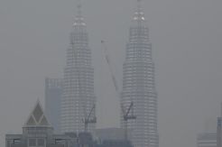 Mahathir akan Surati Jokowi Soal Kebakaran Hutan