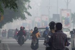 Asap Tebal Akibat Karhutla Mulai Ganggu Aktivitas Warga Pontianak