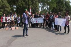 Tolak Revisi UU KPK, Mahasiswa Cirebon Geruduk Gedung DPRD