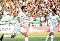 Debut Pemain Asing Warnai Kemenangan Besar Persebaya atas PSIS
