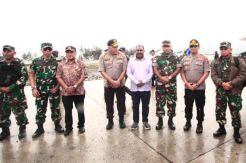 Pangdam Cendrawasih Bertemu Bupati Puncak dan Keluarga Korban Penembakan