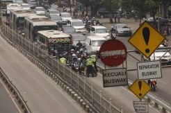 Jalur Bus Transjakarta Pasar Minggu-Mampang Dipasang Kamera ETLE