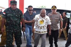 Personel Brimob Diserang Pendemo, Pangdam-Gubernur Papua Besuk di RS