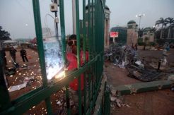 Pasca Demo Mahasiswa, Setjen DPR Langsung Perbaiki Pagar Rusak