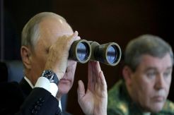 Putin Desak NATO Hentikan...